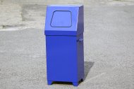 Outdoor trash can with flap 1023 - 1