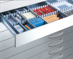 Transverse divider for CP drawing cabinets