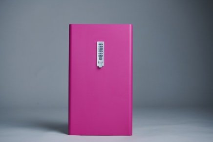 Buddy hanging container with USB port - 7