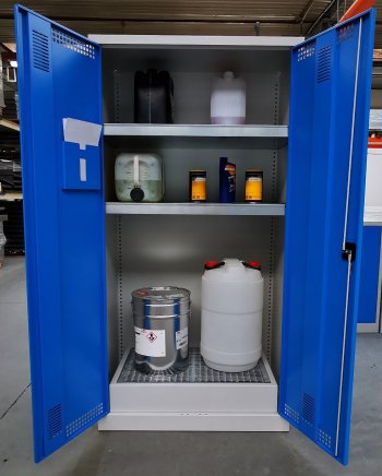 Cabinet for storing chemical substances SCH 0050 - 3